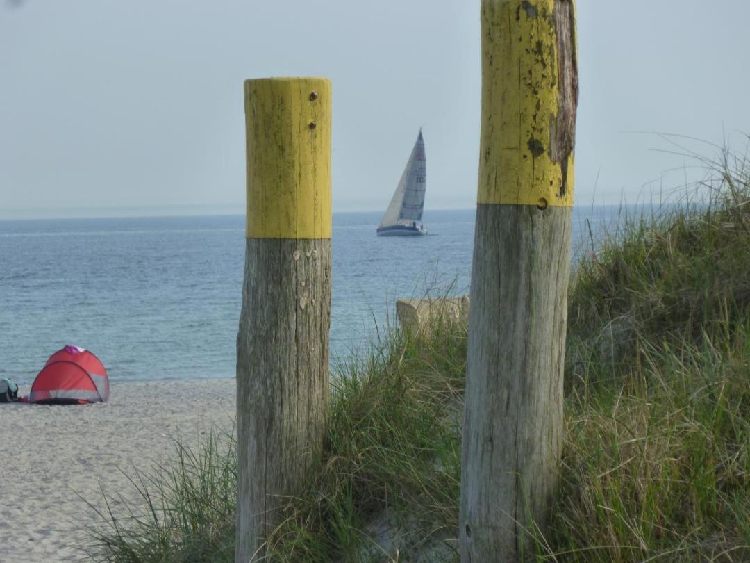 Ostseeblick Direkt Am Suedstrand - Mit Strandkorb Apartment Fehmarn